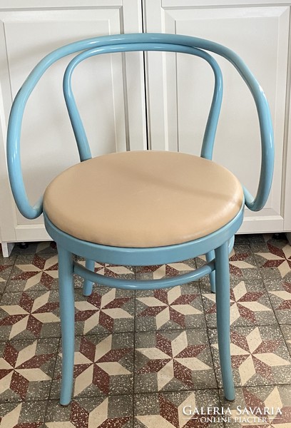 Gebrüder Thonet 209 Vienna GmbH Handmade Vintage Provence 9 db Szék Székek Karosszék Karosszékek fa