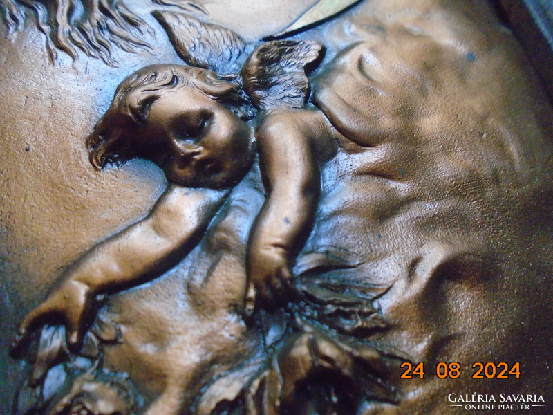 Karl Sterrer senior (1844-1918) Az Alkonyat  allegóriája Aphrodité, dombor réz panel keretezve
