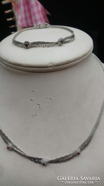 Vintage Kézzel Készült Nyakék és Hozzá Tartozó Karkötő 925 -ős Sterling Ezüstből ,Szines Ékkövekkel.