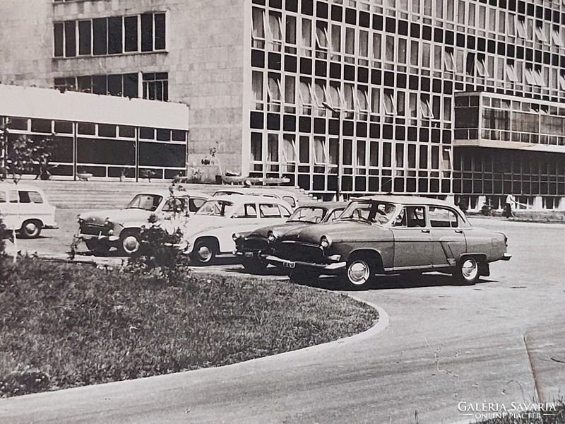 Régi képeslap fotó levelezőlap 1969 Miskolc Egyetem autók
