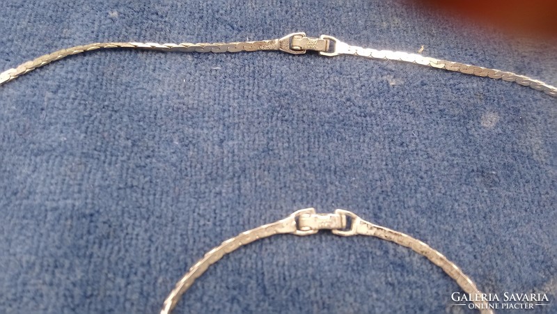 Vintage Kézzel Készült Nyakék és Hozzá Tartozó Karkötő 925 -ős Sterling Ezüstből ,Szines Ékkövekkel.