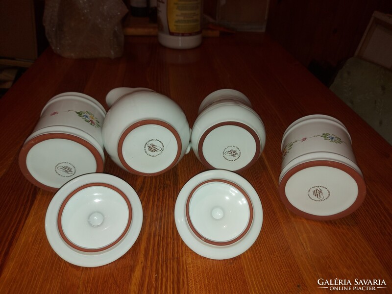 Herend Village Pottery, Herendi majolika készlet, két tetővel