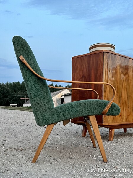 Csodaszép régi különleges karfáju fotel Armchair by Jaroslav Smidek for Ton, Czech Republic, 1960s