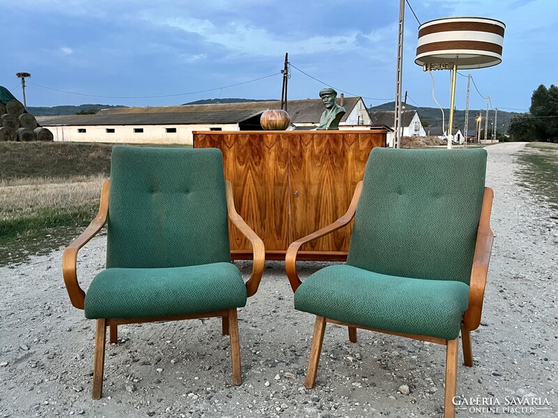 Csodaszép régi különleges karfáju fotel Armchair by Jaroslav Smidek for Ton, Czech Republic, 1960s