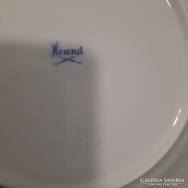 Herendi hecsedli, csipkebogyó mintás porcelán süteményes, desszertes tányér