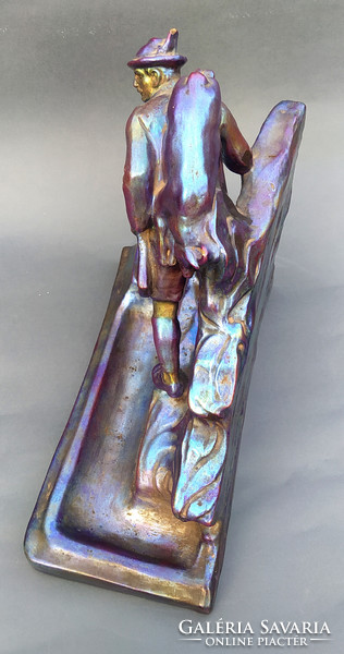 Zsolnay eosin figura - tintatartó Mack Lajos