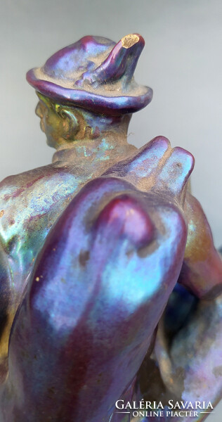 Zsolnay eosin figura - tintatartó Mack Lajos