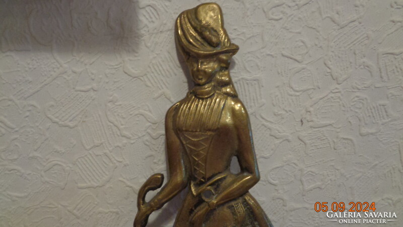 Rézveret , meg különböztető jelzés , ajtó figura  , mosdó ajtóra  ( női )