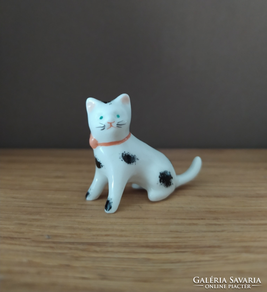 Mini porcelán foltos cicus/cica (Hollóházi?)