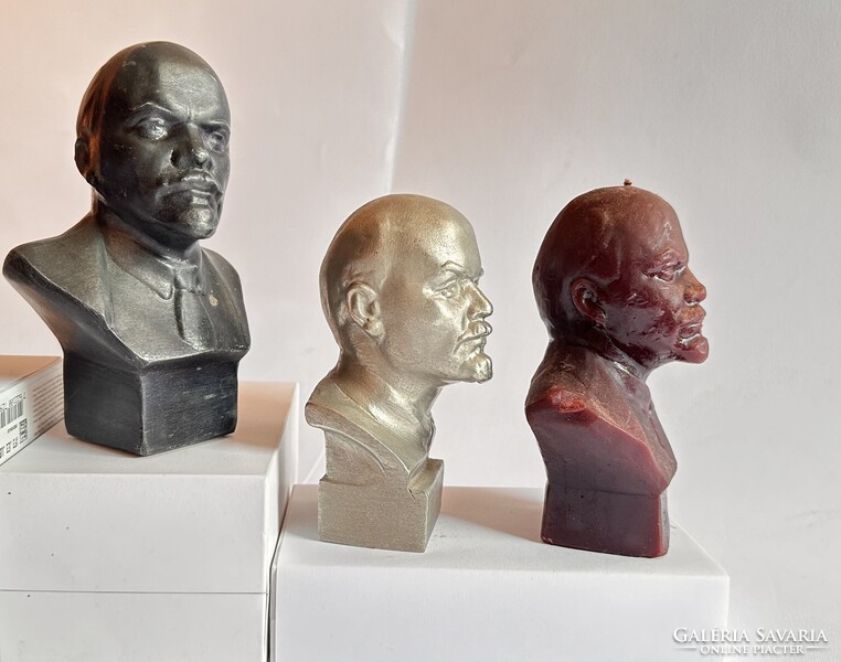 Lenin, Sztálin, és Néró 5 db büszt.
