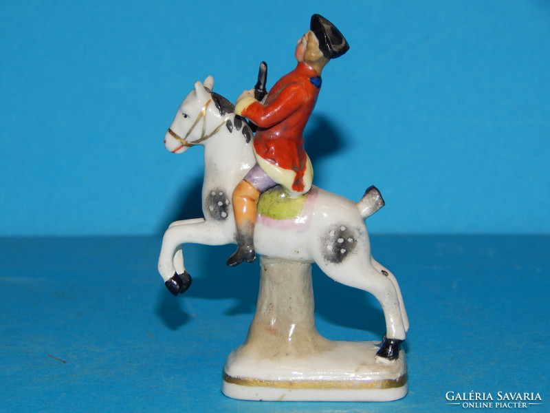 Alt-Wien mini barokk porcelán lovas szobor a 19.szd. első feléből