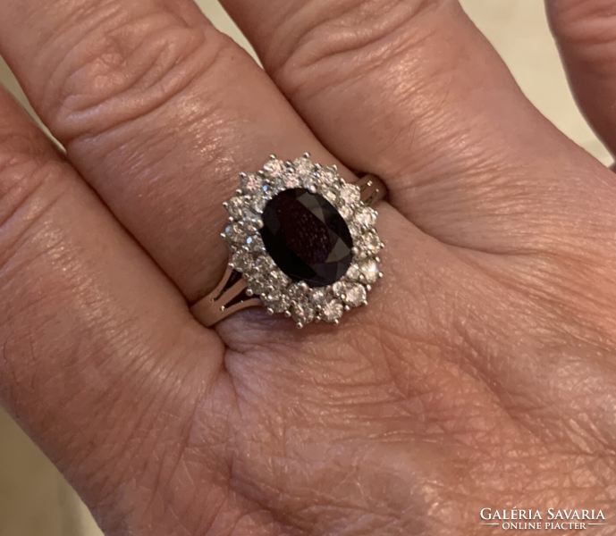 Margaréta Gyűrű 2 ct Zafírral és 0.90 ct Gyémántokkal.Tanúsítvánnyal.
