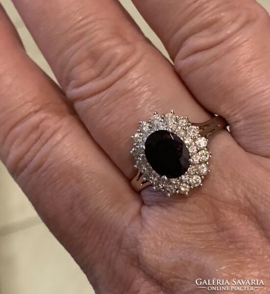 Margaréta Gyűrű 2 ct Zafírral és 0.90 ct Gyémántokkal.Tanúsítvánnyal.