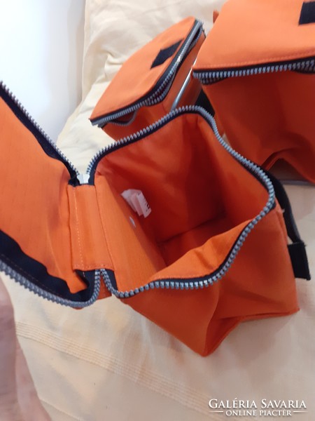 IKEA régi HEJAN narancssárga CD tartó falra szerelhető váz hordozható elemek