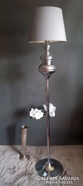 Kare design króm állólámpa ALKUDHATÓ