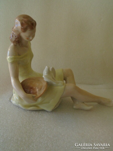 Donner Gertrúd Kőbányai ( Drasche) Hamupipőke figura ritkáb színben 18x15 cm