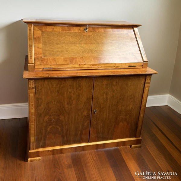 Biedermeier stílusú íróasztal szekreter