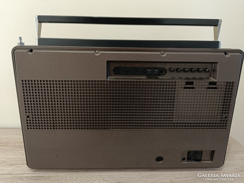 Grundig Satellit 3400