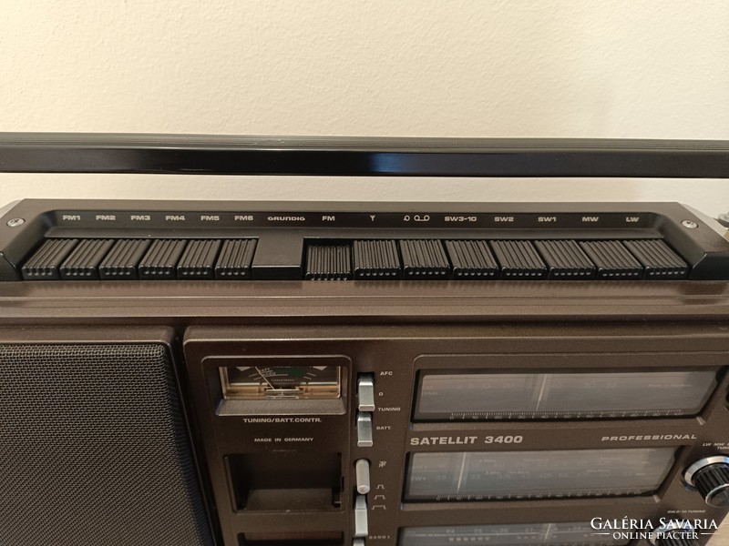 Grundig Satellit 3400