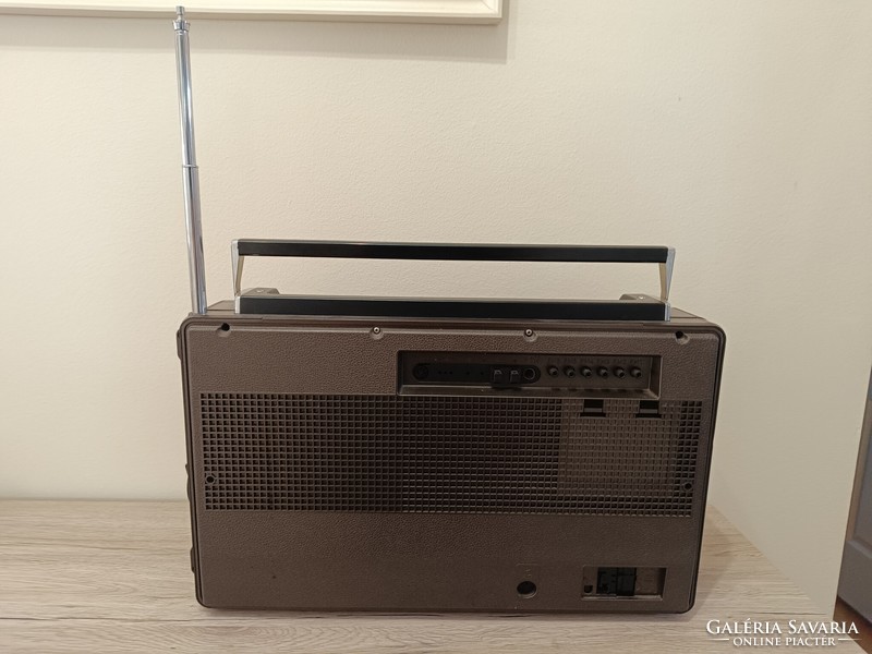 Grundig Satellit 3400