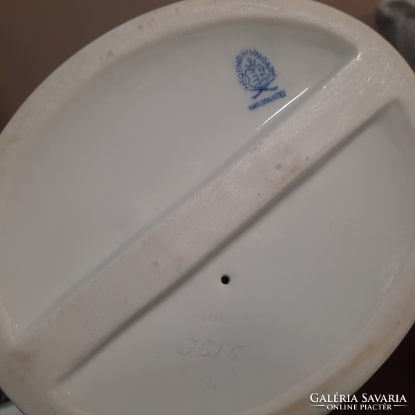 Herendi Ludas Matyi magyaros, matyó mellényben porcelán figura. 1. Oszt.