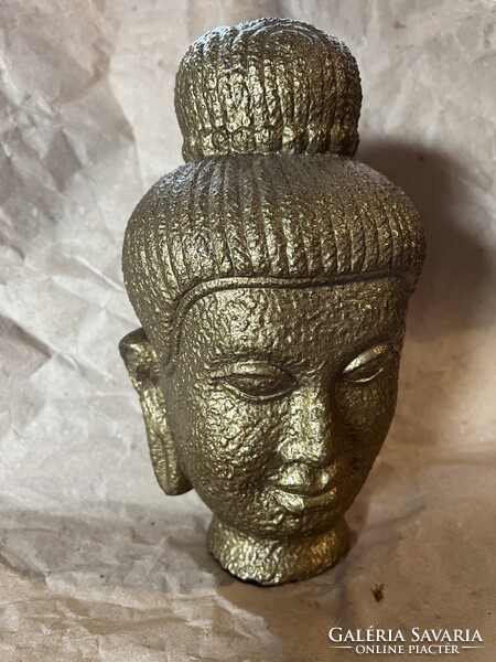 Hatalmas, nehéz, bronz-arany színű Buddha fej