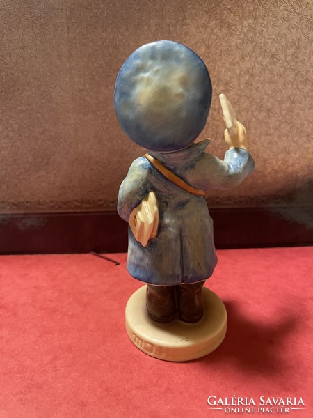 "Postás" 13 cm , Hummel/Goebel porcelán, saját dobozában!