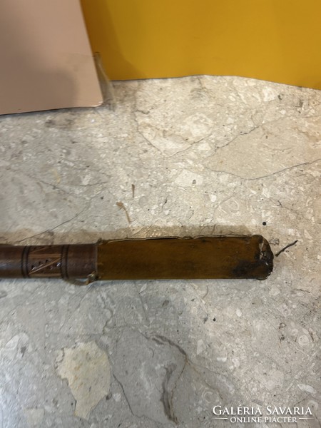 Fábol készült dísz buzogány 46cm-es darab. 8033