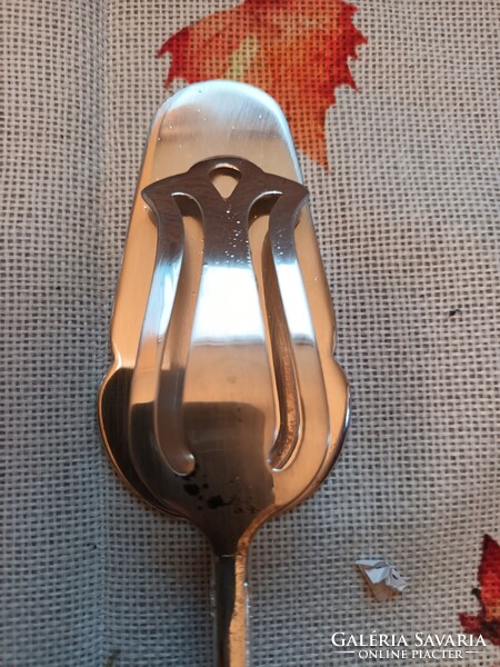 Ezüstözött tortacsipesz