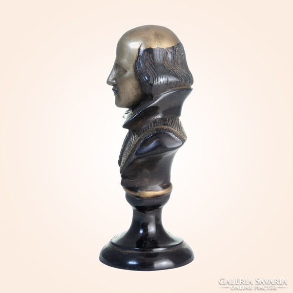William Shakespeare mellszobor.  Minimális kopások vannak rajta. 25 cm magas