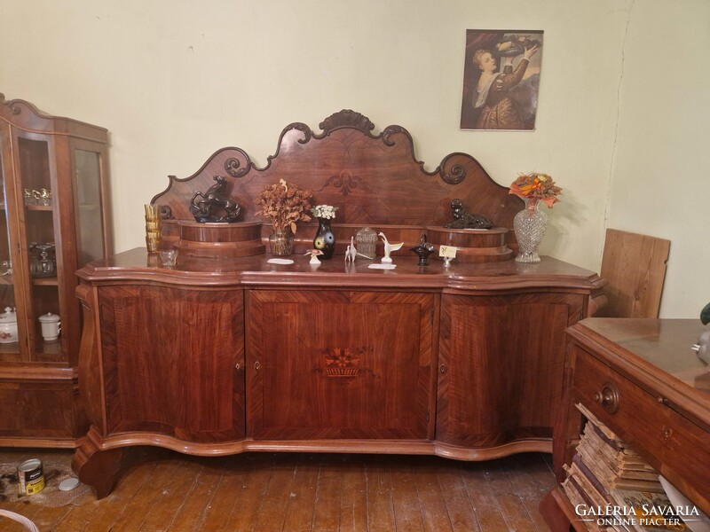 Neobarokk tálaló, szekrény