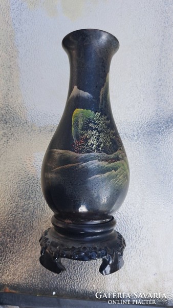 Kínai fekete kézzel festett lakk váza.mÉRETE: 18 CM