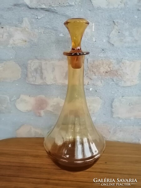 Borostyán színű italos üveg, flaska, csiszolt dugóval _ art deco