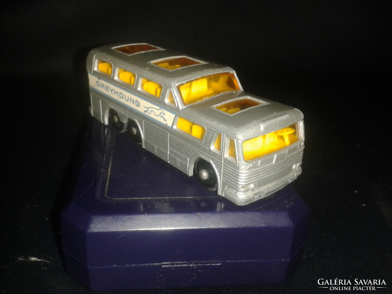 Matchbox Series No.66 Coach "Greyhound" - Made in England