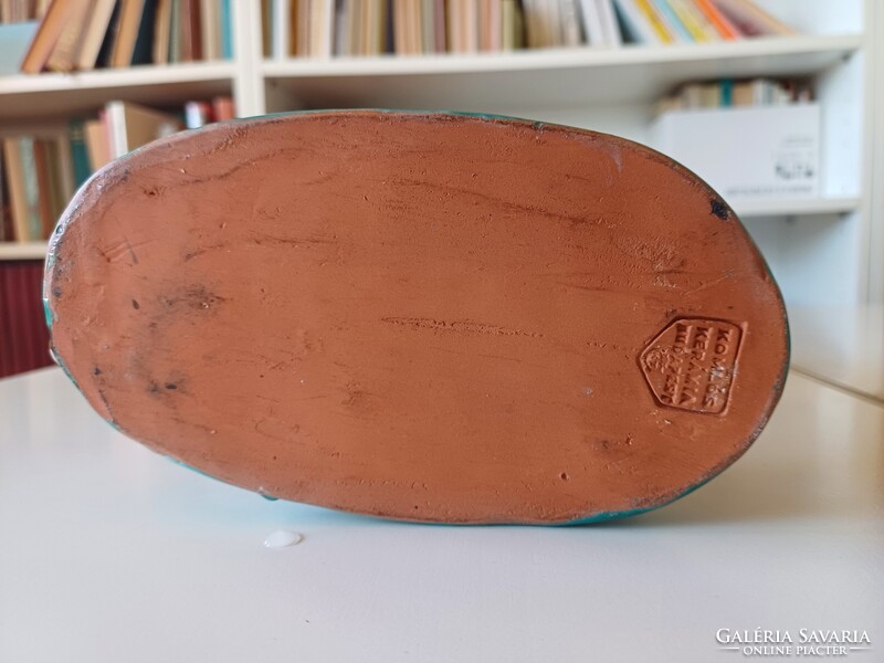 Komlós kerámia Vadász nyúllal és kutyával