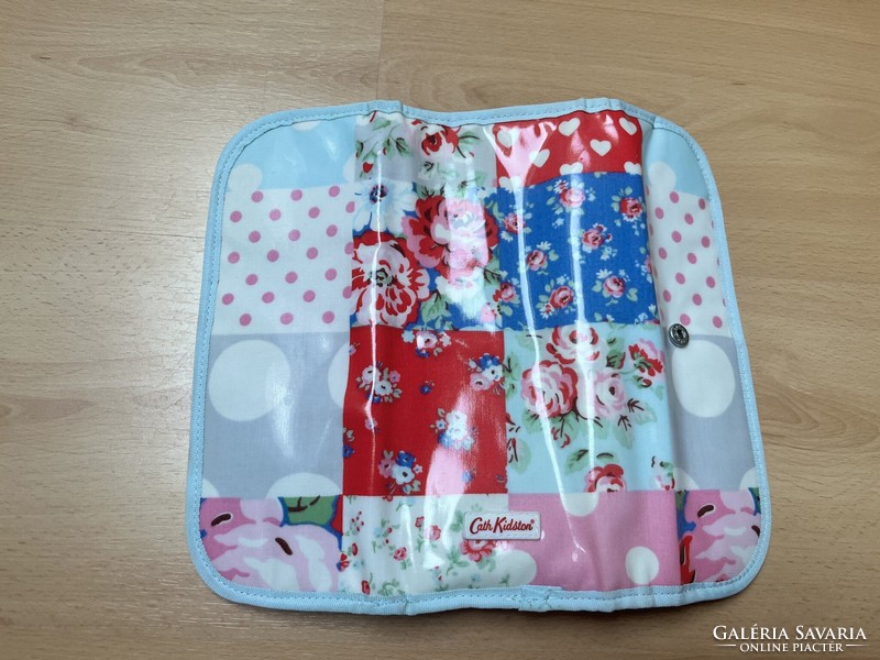 Cath Kidston pipere nesszeszer, smink táska különleges, patchwork mintával
