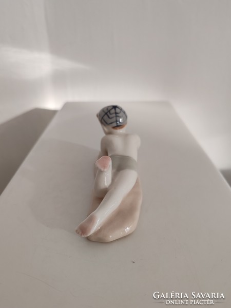Lomonosov strandoló, homokozó kisfiú, nagyon ritka