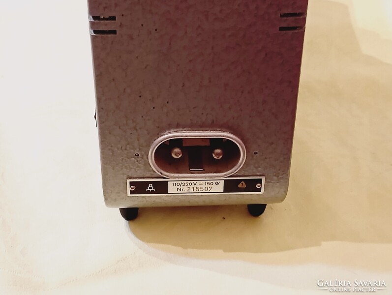 Diavetítő 02 - Pentacon Aspectar 150 A NDK retro + kábel + tok