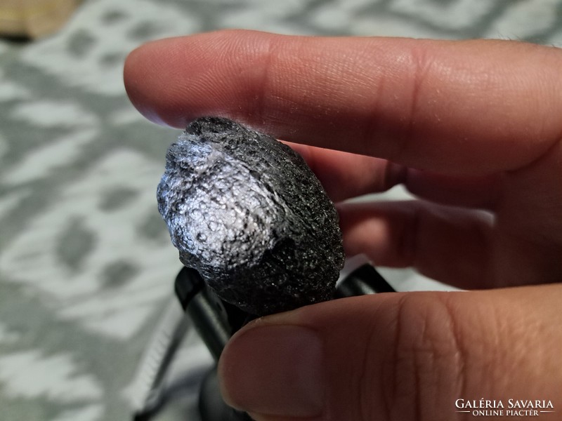 Kolumbianit Tektit meteorit 97 ct becsapódasi minta Kolumbia