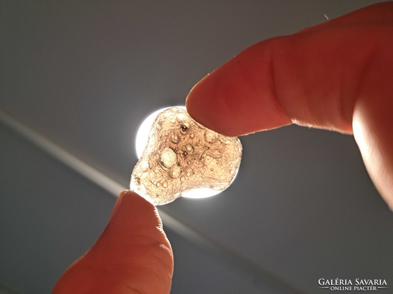 Kolumbianit Tektit meteorit 60 ct becsapódasi minta Kolumbia