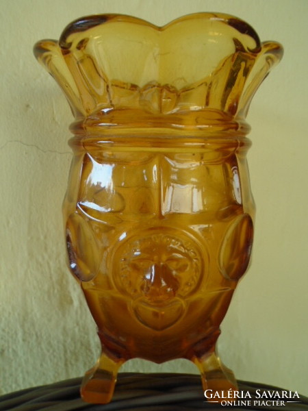 Vintage üveg váza , Hana Machovska , Mstišov Moser??? Csehszlovákia van hibája