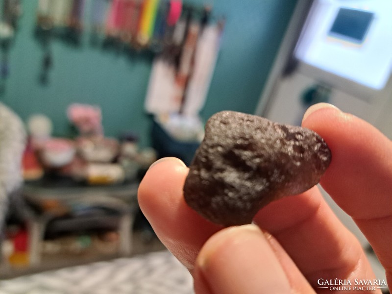 Kolumbianit Tektit meteorit 37 ct becsapódasi minta Kolumbia