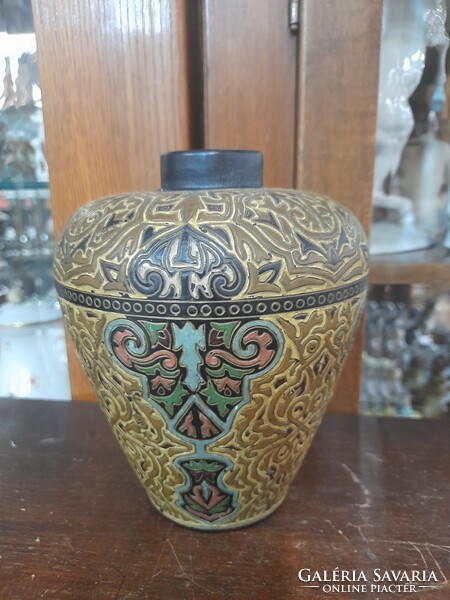 Alt Wien Wilhelm Schiller & Son. Gerbing & Stephan Kerámia Váza.1885-1914. 16 cm