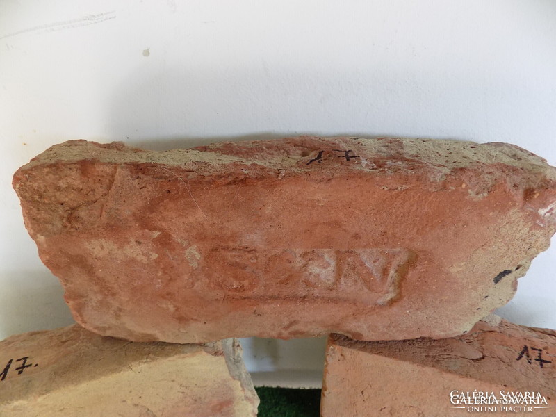 Antik monogrammos téglák,Nr 17,Dávid csillagos,S and N monogrammos,Ht Hortobágyi.  Postázni is tudom