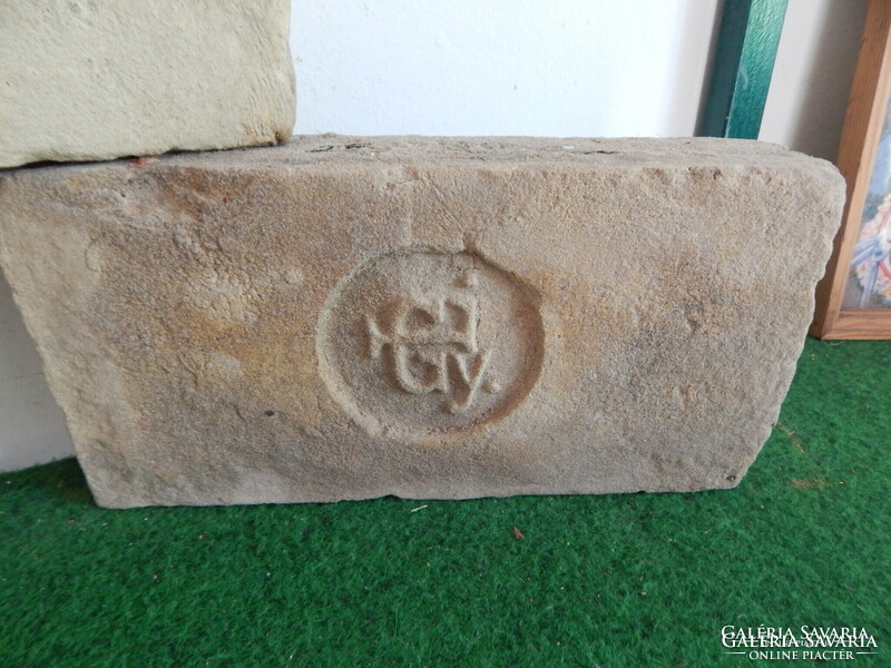 Antik Magyar téglák,,Dávid csillagos,,L Gy monogrammos és Hortobágyi,NR 25.