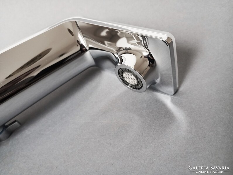 Hansa Alessi 'Sense' csaptelep, design - Rodrigo Torres