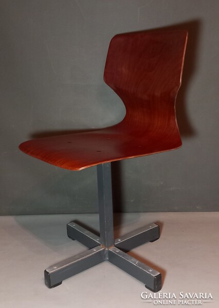 Mid century ikonikus Föltotto Pagholz szék ALKUDHATÓ design