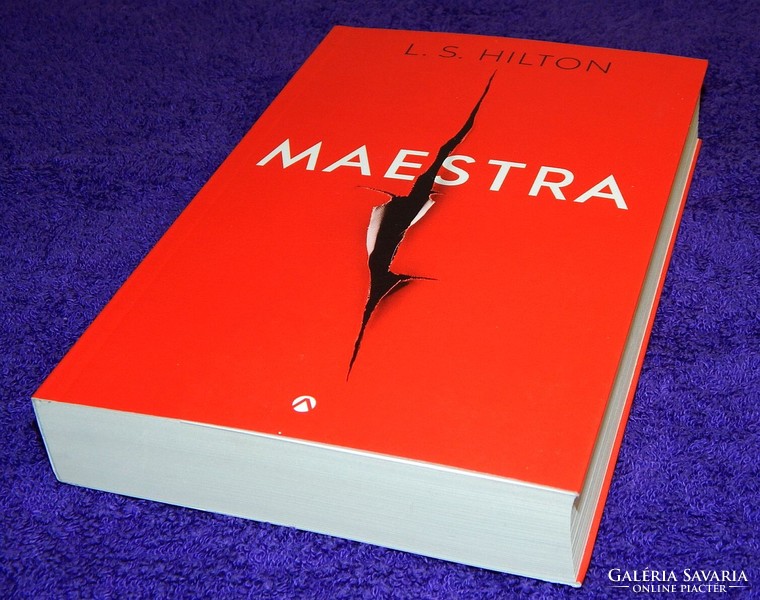 L.S.Hilton : Maestra  -- erotikus thriller