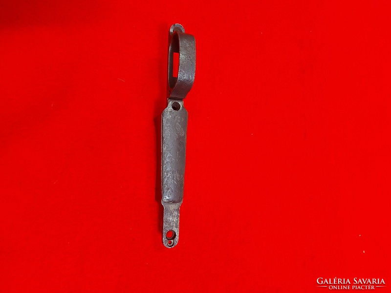 MAUSER ALKATRÉSZ