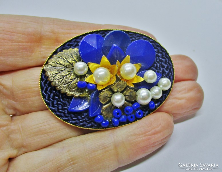 Nagyon szép és különleges antik gyöngyös  bross